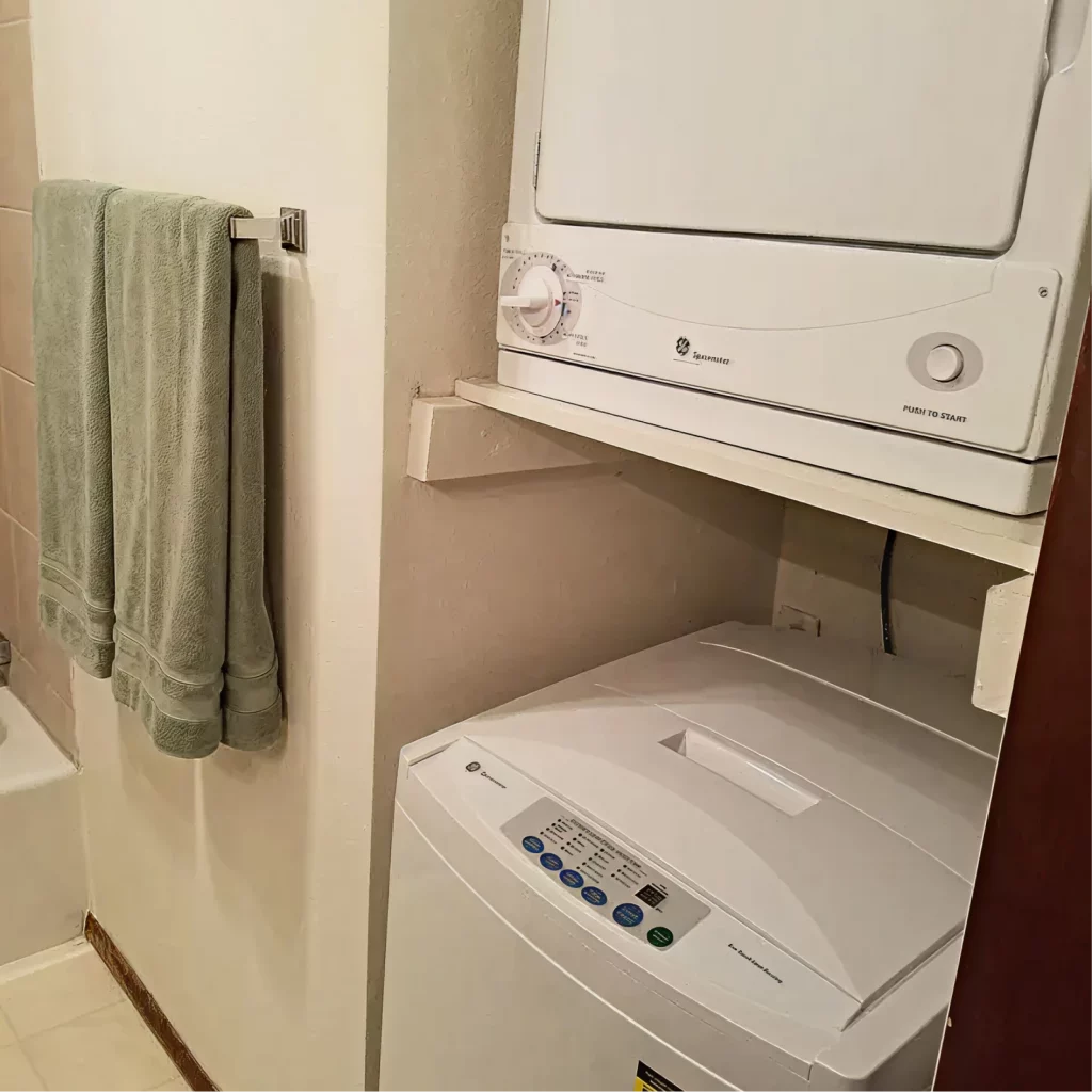 In-unit washer and dryer at Walnut Gardens Apartments